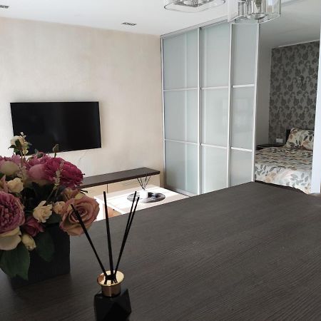 Nikoletos Apartamentai Паневежис Екстер'єр фото