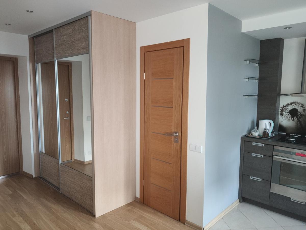 Nikoletos Apartamentai Паневежис Екстер'єр фото